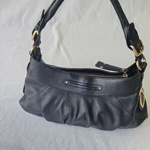 B MAKOWSKY BLACK LEATHER SHOLDER HANDBAG
